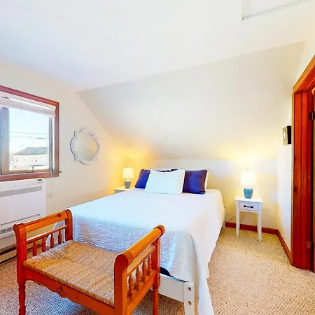 Swift Beach House
